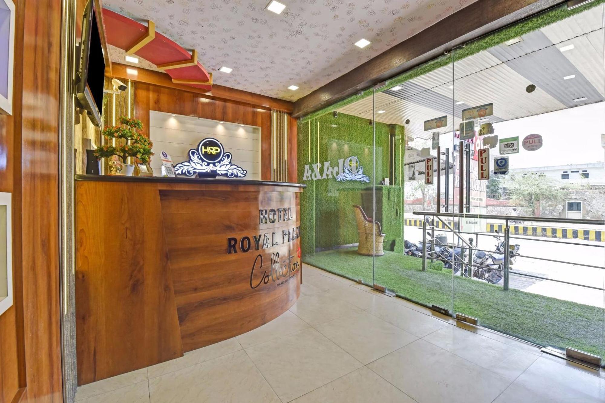 Collection O Royal Plaza Hotel Puskár Kültér fotó
